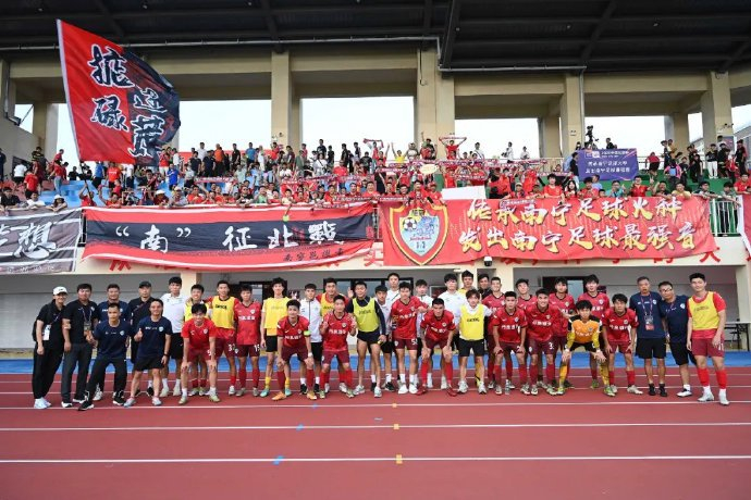 进行深入合作相关图片