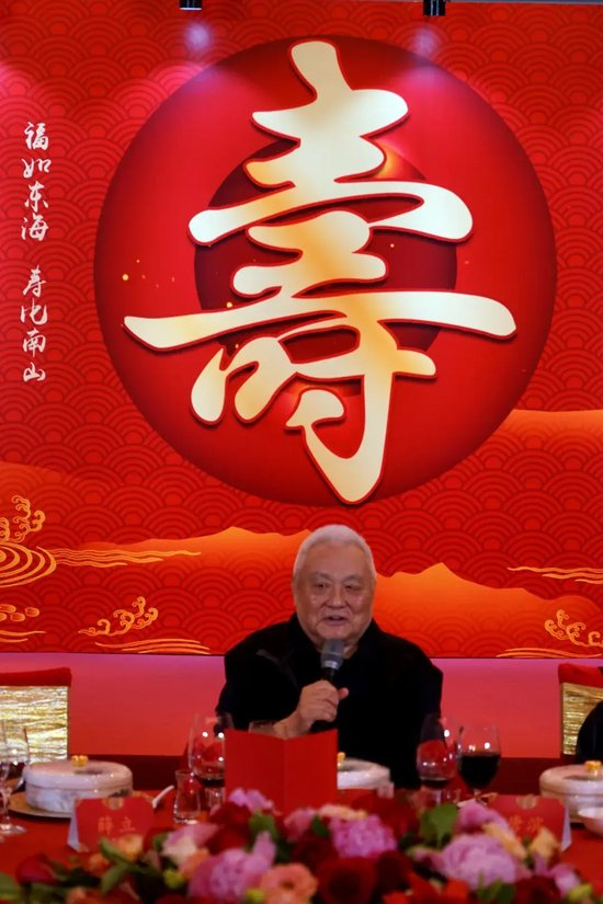 进行深入合作展示图片